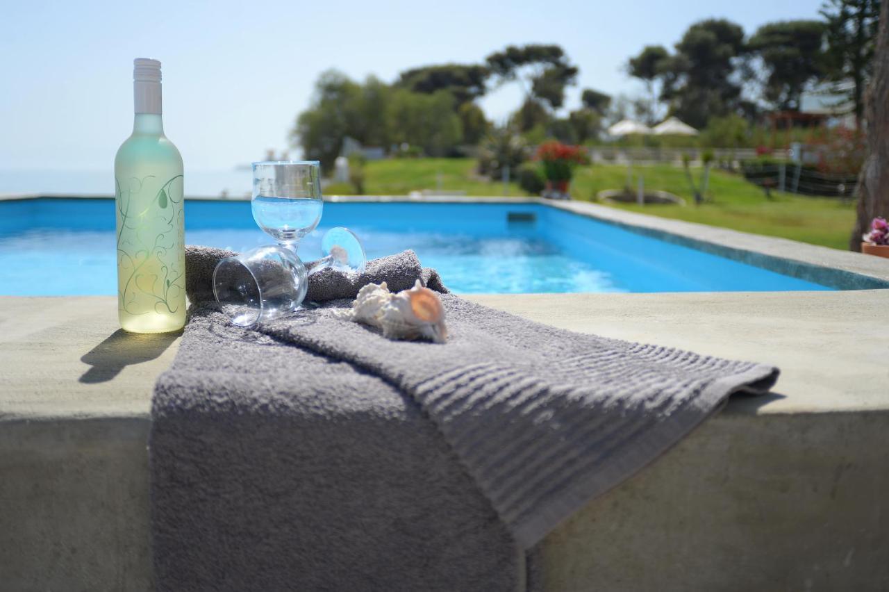 Antorina Beachfront Villas With Private Pools Kamari  Zewnętrze zdjęcie