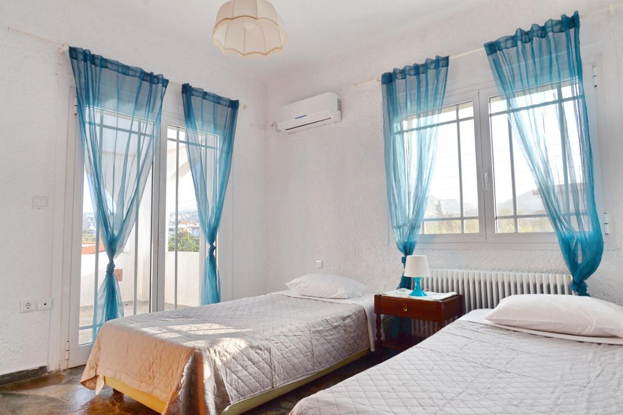 Antorina Beachfront Villas With Private Pools Kamari  Zewnętrze zdjęcie