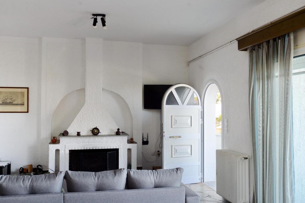 Antorina Beachfront Villas With Private Pools Kamari  Zewnętrze zdjęcie