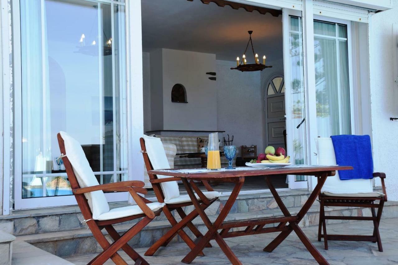 Antorina Beachfront Villas With Private Pools Kamari  Zewnętrze zdjęcie