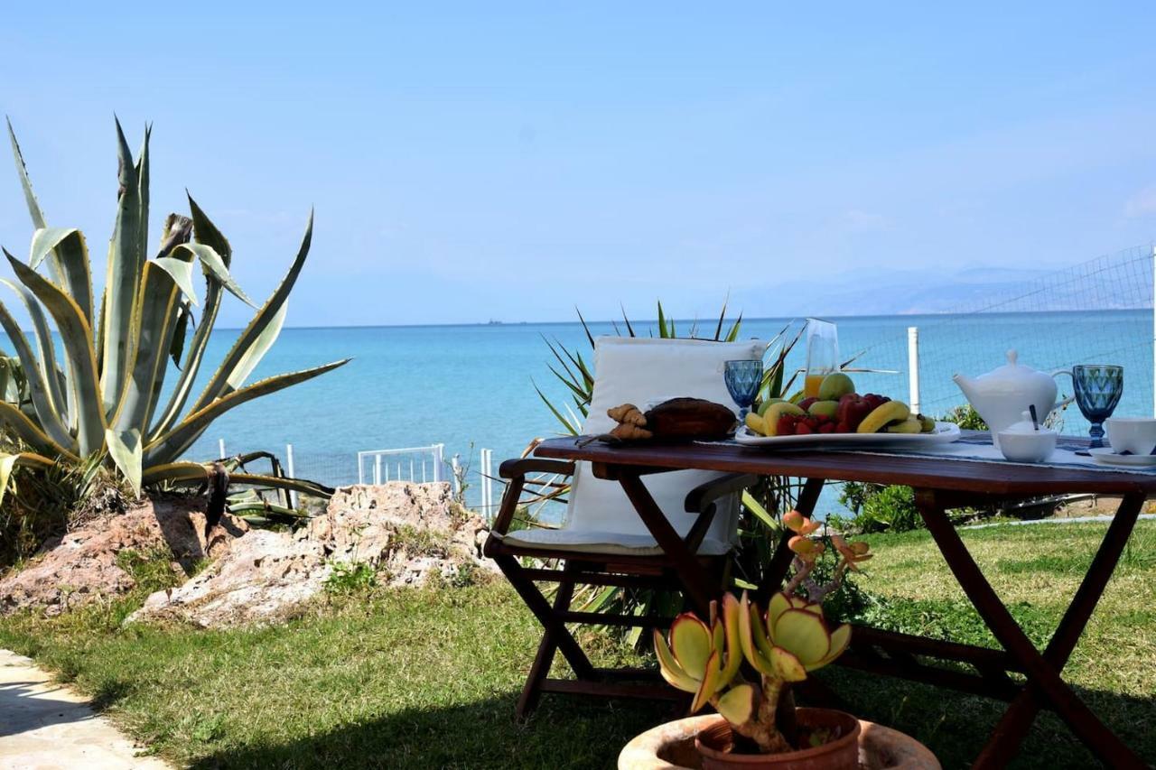 Antorina Beachfront Villas With Private Pools Kamari  Zewnętrze zdjęcie