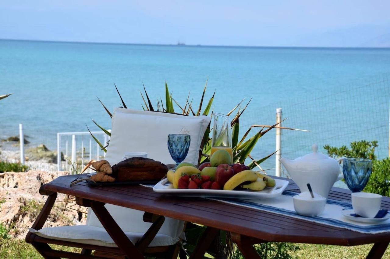 Antorina Beachfront Villas With Private Pools Kamari  Zewnętrze zdjęcie