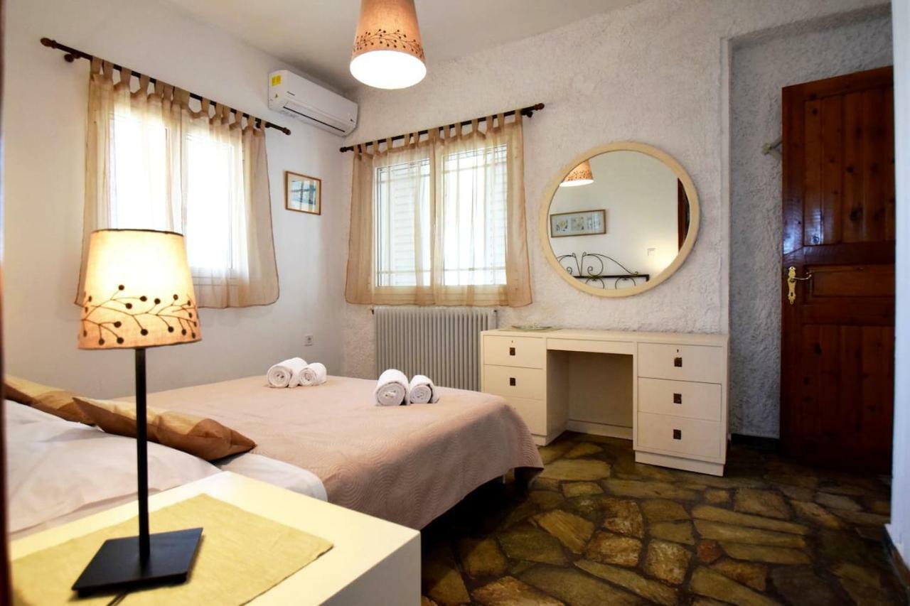Antorina Beachfront Villas With Private Pools Kamari  Zewnętrze zdjęcie
